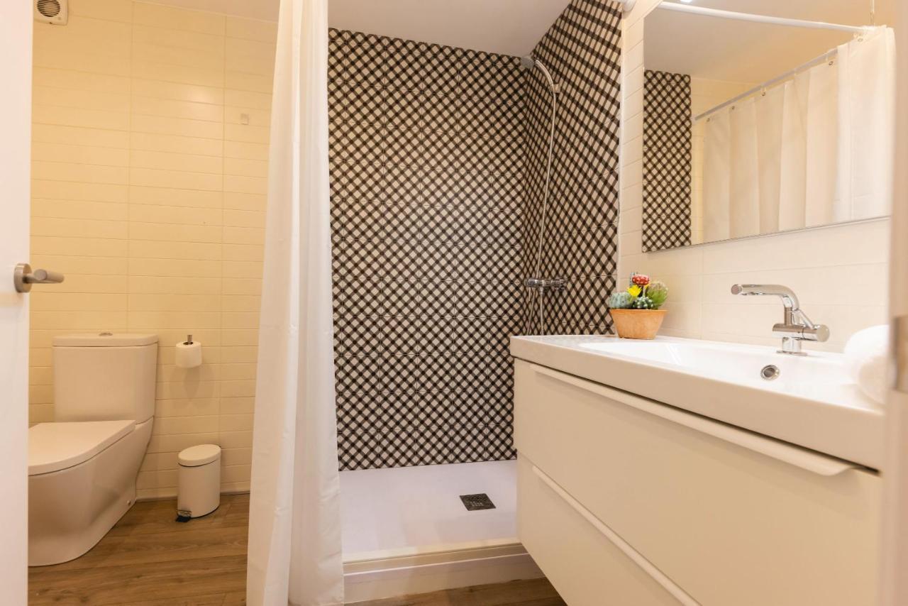 Bravissimo Cort Reial Entresol B Apartment ชีโรนา ภายนอก รูปภาพ